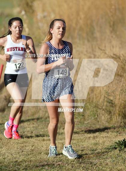 Thumbnail 1 in Tri-Valley League Meet photogallery.