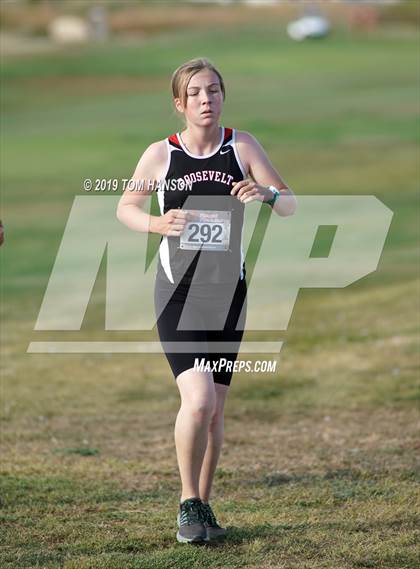 Thumbnail 2 in Tri-Valley League Meet photogallery.
