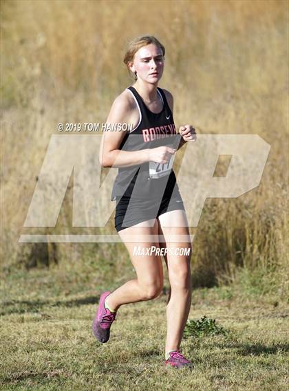 Thumbnail 2 in Tri-Valley League Meet photogallery.