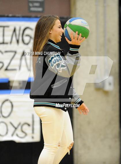 Thumbnail 2 in El Toro @ Aliso Niguel photogallery.
