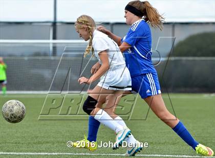 Thumbnail 2 in Bosque vs. Farmington photogallery.