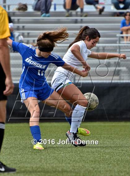 Thumbnail 2 in Bosque vs. Farmington photogallery.