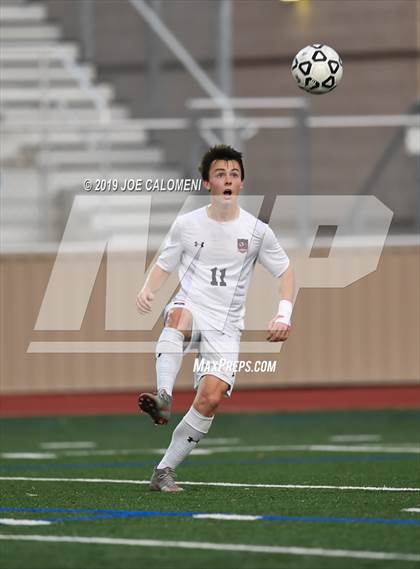 Thumbnail 2 in Lee [Robert E.] vs Lake Travis (UIL 6A Regional Quarterfinals) photogallery.