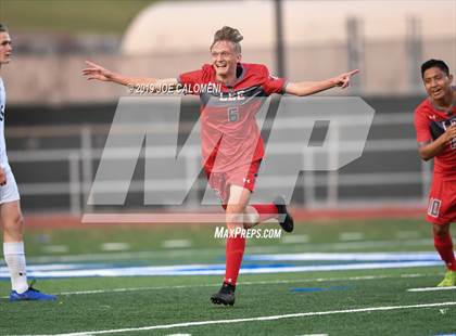 Thumbnail 2 in Lee [Robert E.] vs Lake Travis (UIL 6A Regional Quarterfinals) photogallery.