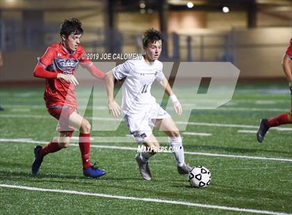 Thumbnail 1 in Lee [Robert E.] vs Lake Travis (UIL 6A Regional Quarterfinals) photogallery.