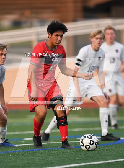 Thumbnail 1 in Lee [Robert E.] vs Lake Travis (UIL 6A Regional Quarterfinals) photogallery.