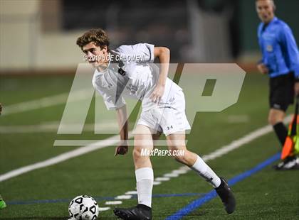 Thumbnail 1 in Lee [Robert E.] vs Lake Travis (UIL 6A Regional Quarterfinals) photogallery.