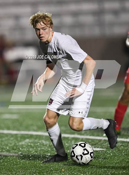 Thumbnail 1 in Lee [Robert E.] vs Lake Travis (UIL 6A Regional Quarterfinals) photogallery.