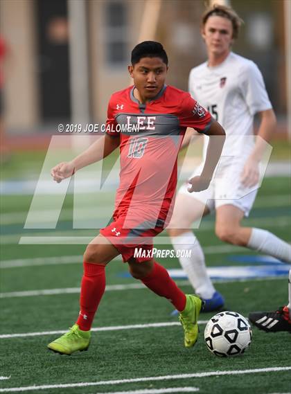 Thumbnail 2 in Lee [Robert E.] vs Lake Travis (UIL 6A Regional Quarterfinals) photogallery.