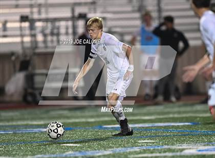 Thumbnail 1 in Lee [Robert E.] vs Lake Travis (UIL 6A Regional Quarterfinals) photogallery.