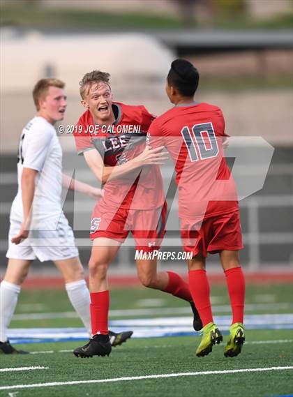 Thumbnail 1 in Lee [Robert E.] vs Lake Travis (UIL 6A Regional Quarterfinals) photogallery.