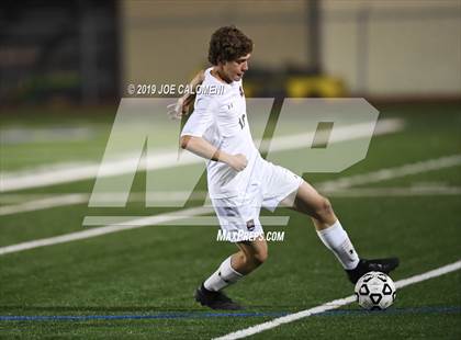Thumbnail 2 in Lee [Robert E.] vs Lake Travis (UIL 6A Regional Quarterfinals) photogallery.