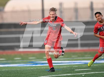 Thumbnail 2 in Lee [Robert E.] vs Lake Travis (UIL 6A Regional Quarterfinals) photogallery.