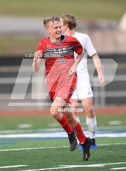 Thumbnail 2 in Lee [Robert E.] vs Lake Travis (UIL 6A Regional Quarterfinals) photogallery.