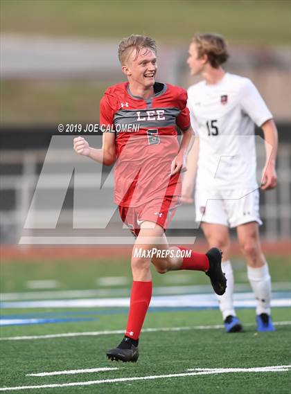 Thumbnail 3 in Lee [Robert E.] vs Lake Travis (UIL 6A Regional Quarterfinals) photogallery.