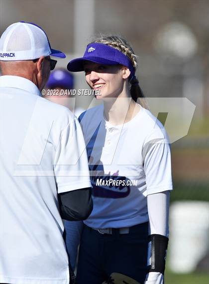 Thumbnail 2 in Red Bluff vs. Shasta (Pleasant Valley Tournament) photogallery.