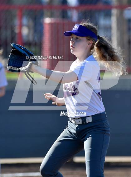 Thumbnail 2 in Red Bluff vs. Shasta (Pleasant Valley Tournament) photogallery.