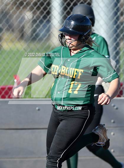 Thumbnail 2 in Red Bluff vs. Shasta (Pleasant Valley Tournament) photogallery.