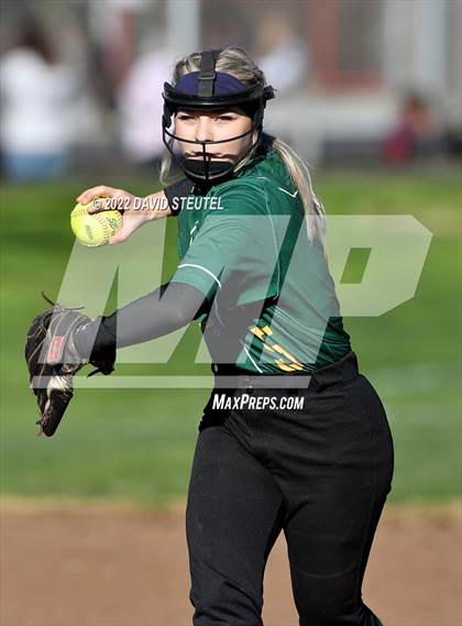 Thumbnail 3 in Red Bluff vs. Shasta (Pleasant Valley Tournament) photogallery.