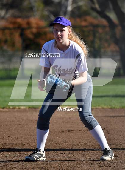 Thumbnail 3 in Red Bluff vs. Shasta (Pleasant Valley Tournament) photogallery.