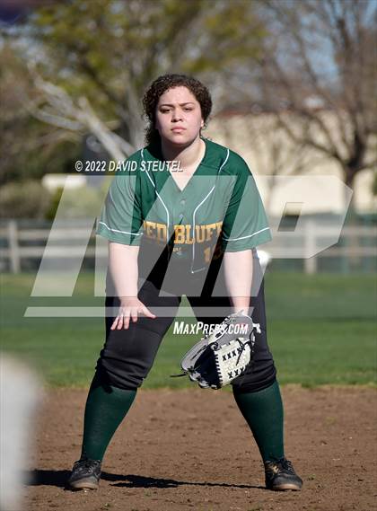 Thumbnail 3 in Red Bluff vs. Shasta (Pleasant Valley Tournament) photogallery.