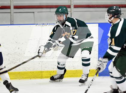Thumbnail 2 in Notre Dame-Fairfield vs. Hamden (Carrano Cup Consolation) photogallery.