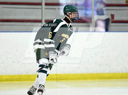 Thumbnail 2 in Notre Dame-Fairfield vs. Hamden (Carrano Cup Consolation) photogallery.