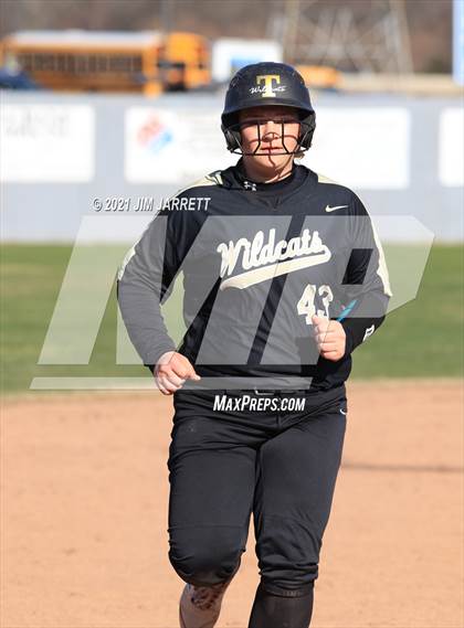 Thumbnail 1 in Trumann vs Southaven (Truman Round Robin Tournament) photogallery.