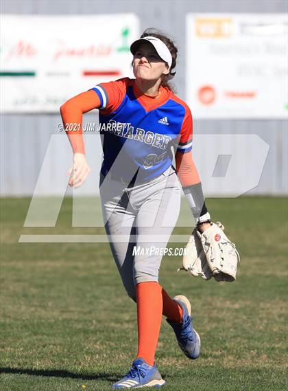 Thumbnail 3 in Trumann vs Southaven (Truman Round Robin Tournament) photogallery.