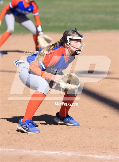 Thumbnail 3 in Trumann vs Southaven (Truman Round Robin Tournament) photogallery.