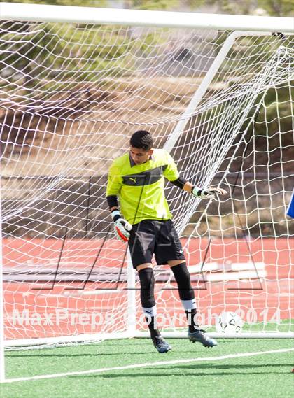 Thumbnail 2 in Serra vs. Gilroy (CIF CCS D2 Final) photogallery.