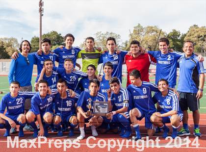 Thumbnail 1 in Serra vs. Gilroy (CIF CCS D2 Final) photogallery.