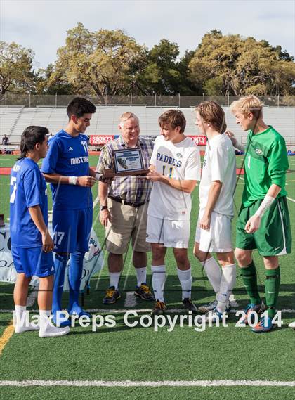 Thumbnail 3 in Serra vs. Gilroy (CIF CCS D2 Final) photogallery.