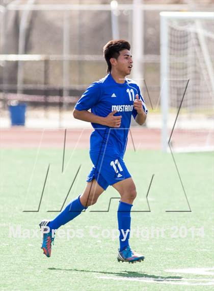 Thumbnail 2 in Serra vs. Gilroy (CIF CCS D2 Final) photogallery.