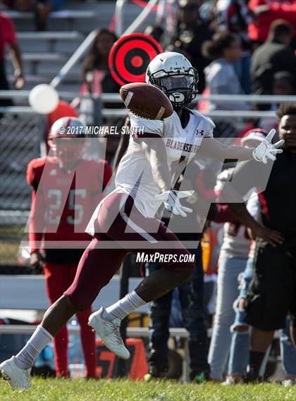 Thumbnail 1 in Bladensburg @ Suitland photogallery.