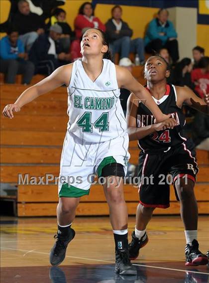 Thumbnail 1 in Bella Vista vs. El Camino (Trojan Toss-Up) photogallery.