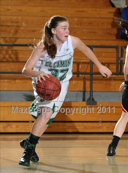 Thumbnail 3 in Bella Vista vs. El Camino (Trojan Toss-Up) photogallery.