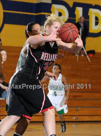 Thumbnail 3 in Bella Vista vs. El Camino (Trojan Toss-Up) photogallery.