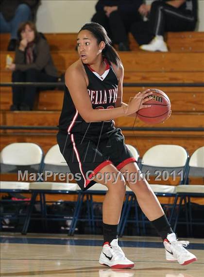 Thumbnail 3 in Bella Vista vs. El Camino (Trojan Toss-Up) photogallery.