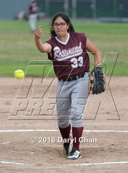 Thumbnail 1 in Arroyo @ Rosemead photogallery.
