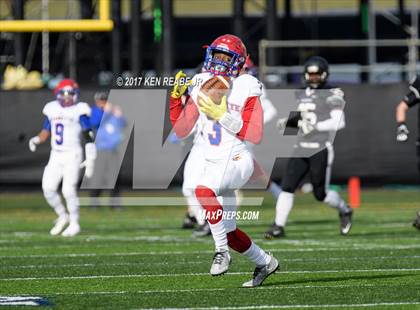 Thumbnail 2 in Jeannette vs. Homer-Center (PIAA Class A Final) photogallery.