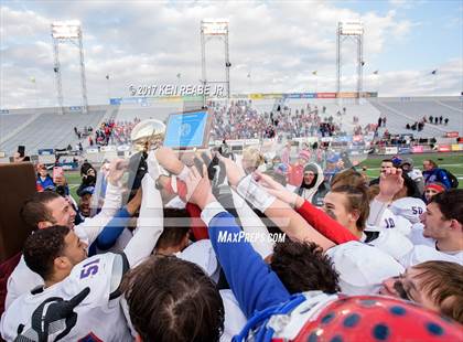 Thumbnail 3 in Jeannette vs. Homer-Center (PIAA Class A Final) photogallery.