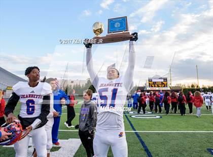 Thumbnail 3 in Jeannette vs. Homer-Center (PIAA Class A Final) photogallery.