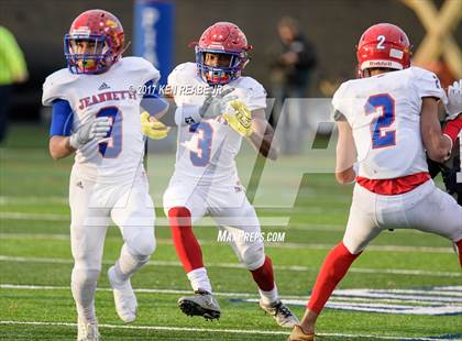 Thumbnail 3 in Jeannette vs. Homer-Center (PIAA Class A Final) photogallery.