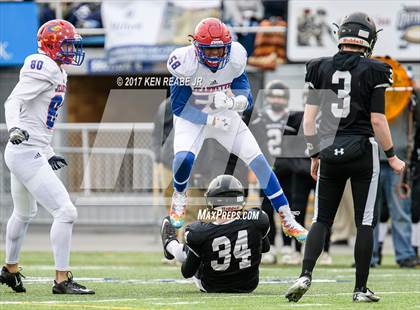 Thumbnail 2 in Jeannette vs. Homer-Center (PIAA Class A Final) photogallery.