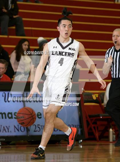 Thumbnail 3 in Cathedral Catholic vs. Staint Francis (Fr. Barry Christmas Classic) photogallery.