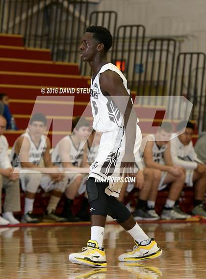 Thumbnail 2 in Cathedral Catholic vs. Staint Francis (Fr. Barry Christmas Classic) photogallery.