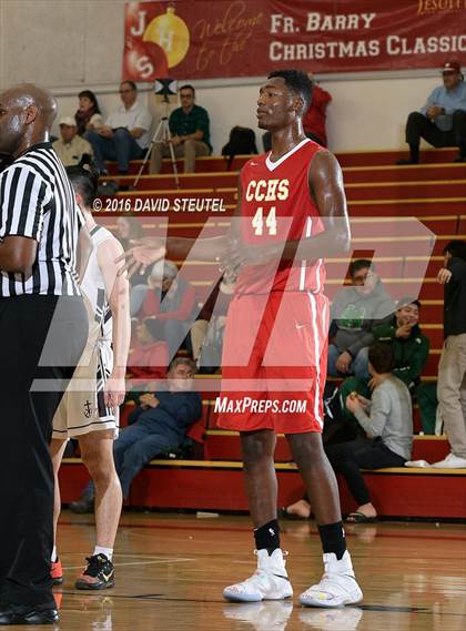 Thumbnail 3 in Cathedral Catholic vs. Staint Francis (Fr. Barry Christmas Classic) photogallery.
