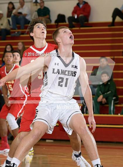 Thumbnail 3 in Cathedral Catholic vs. Staint Francis (Fr. Barry Christmas Classic) photogallery.