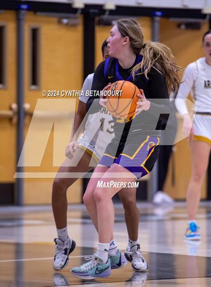 Thumbnail 2 in Arapahoe vs Boulder photogallery.